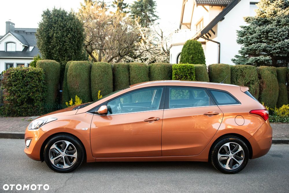 Hyundai i30 1.6 GDI Premium - 4