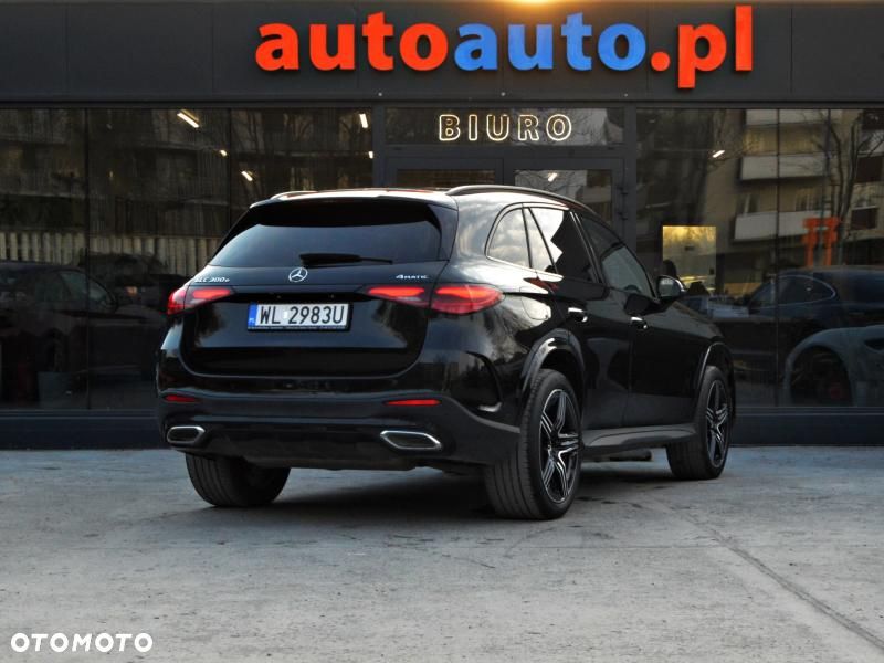 Mercedes-Benz GLC 300 e 4-Matic Avantgarde - 4