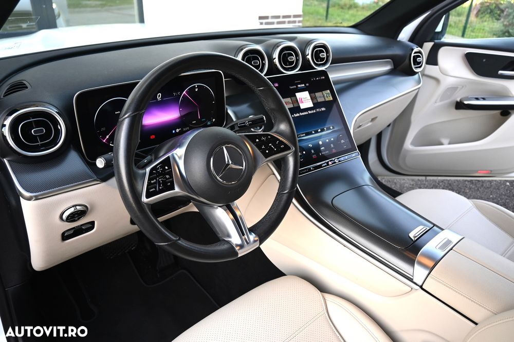 Mercedes-Benz GLC 200 4Matic 9G-TRONIC Edition Avantgarde - 29