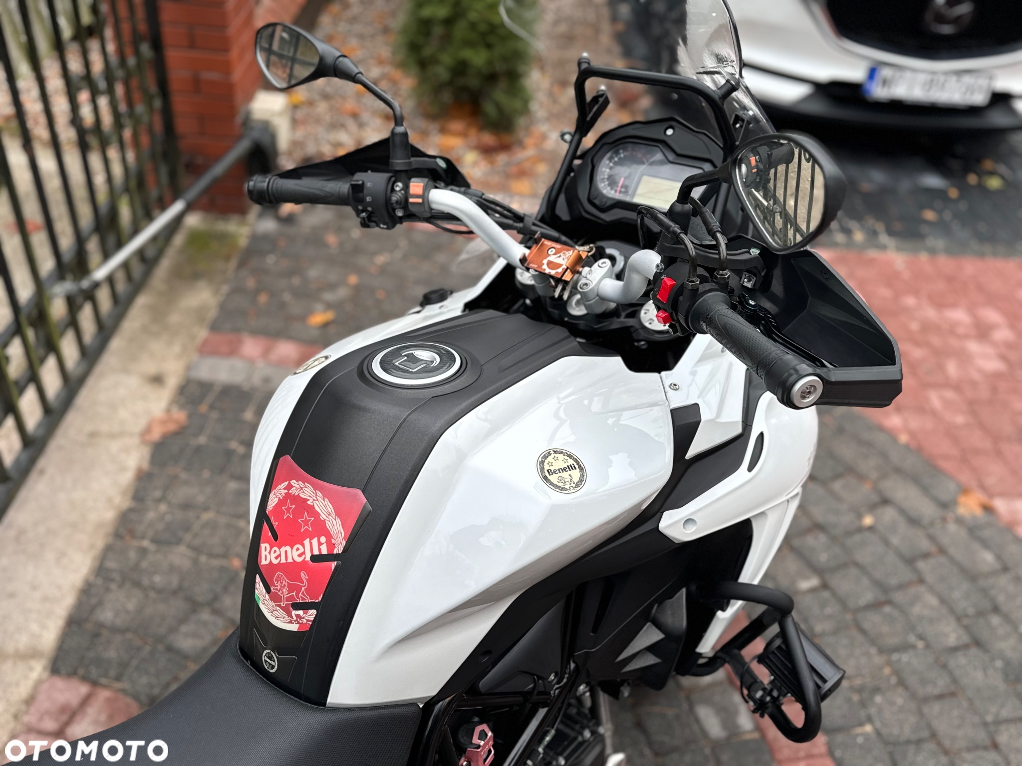 Benelli TRK 502 - 14