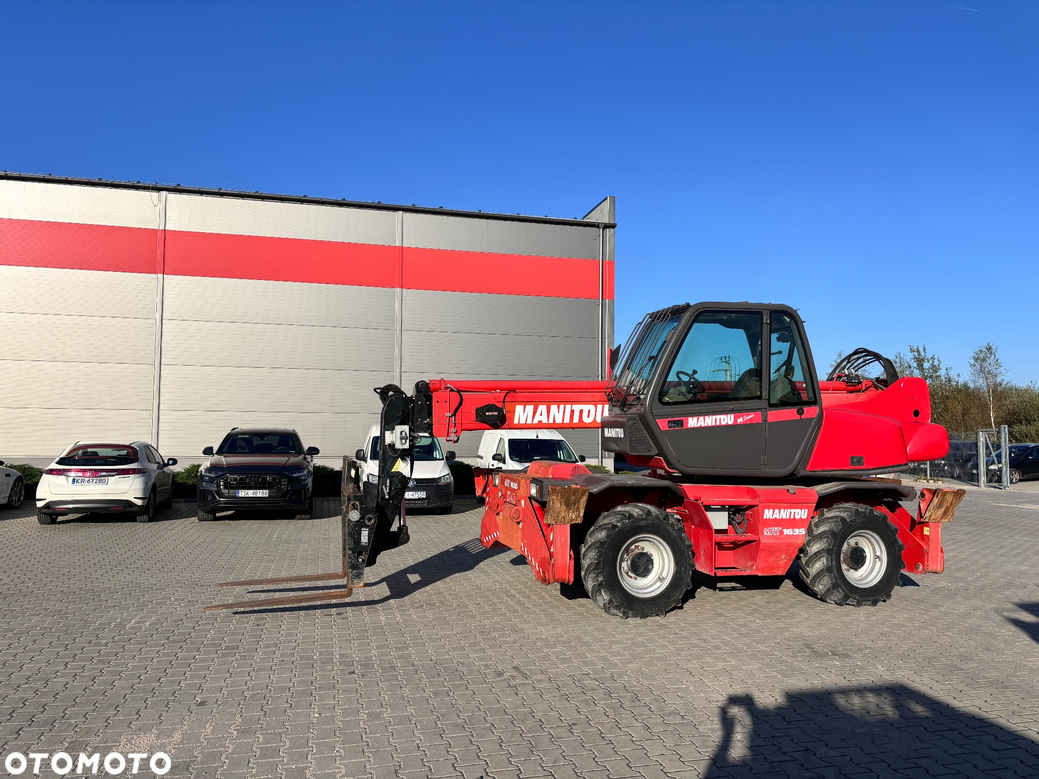 Manitou MRT 1635  Ładowarka teleskopowa obrotowa - 3