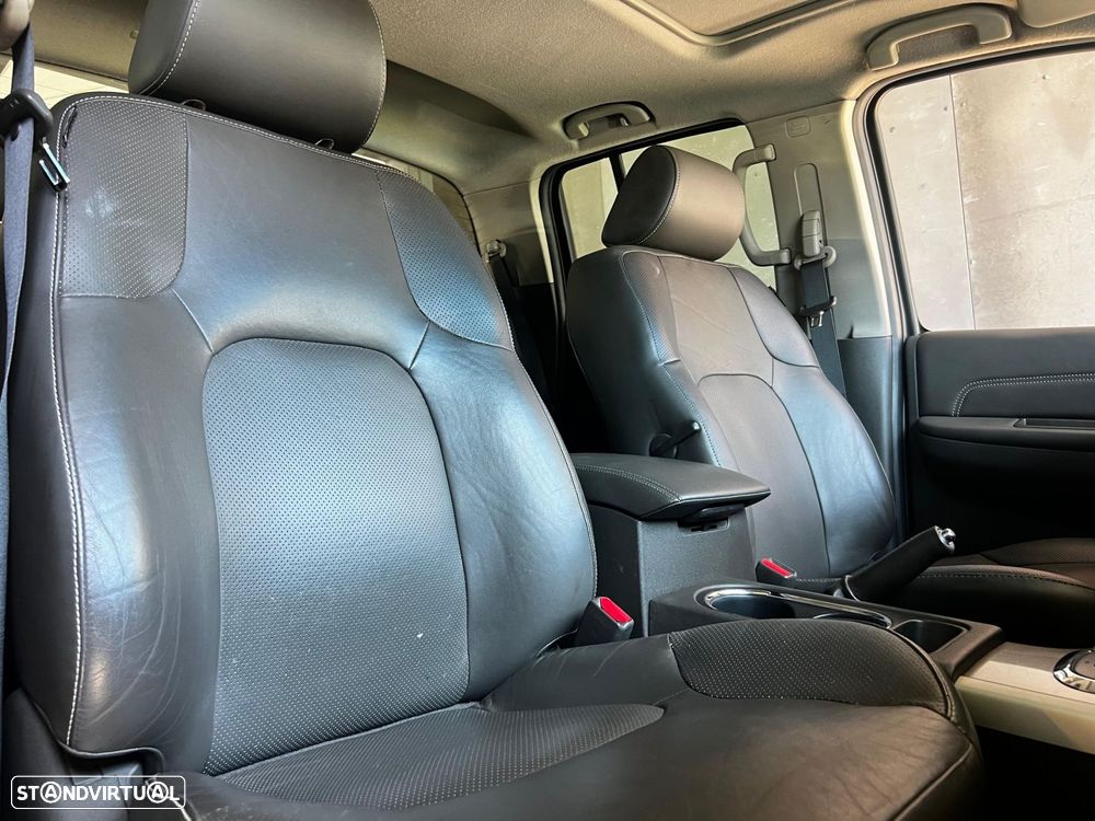 Nissan Navara 3.0 dCi V6 CD LE AT 4WD - 16