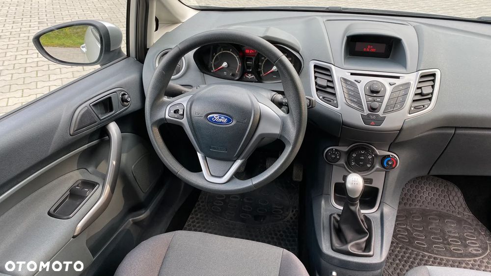 Ford Fiesta - 20