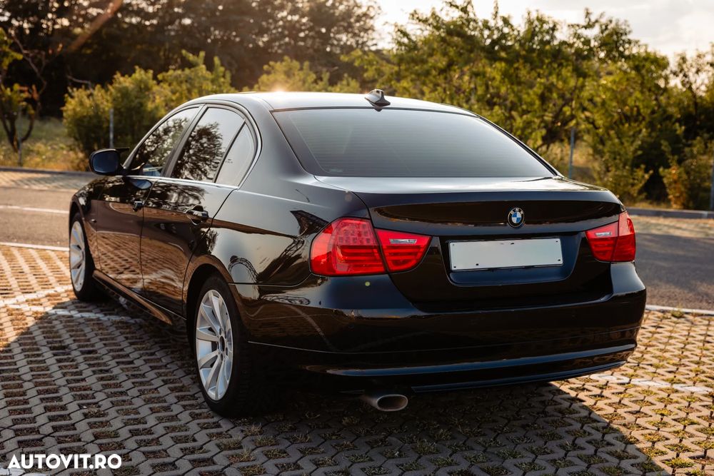 BMW Seria 3 320d DPF Aut. - 5