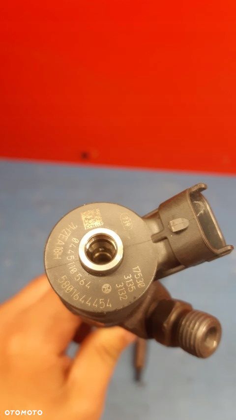 Iveco Daily IV 3.0HPI Lift wtryskiwacz 0445110564 - 3