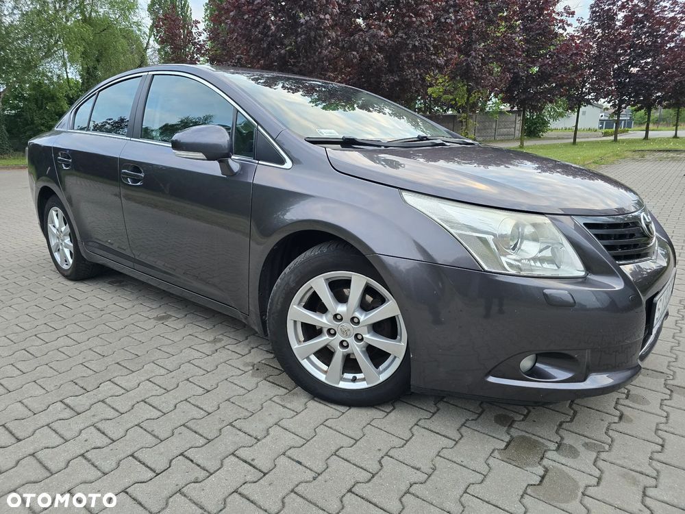 Toyota Avensis 2.0 D-4D Luna - 26