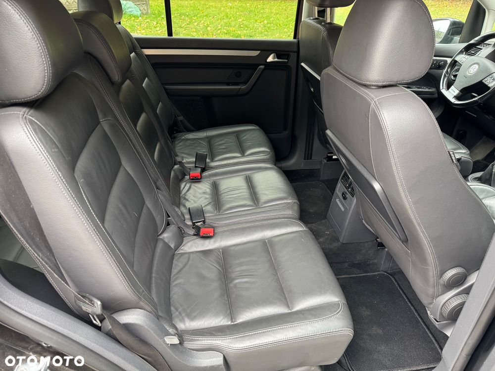 Volkswagen Touran 1.9 TDI R-Line Edition - 10