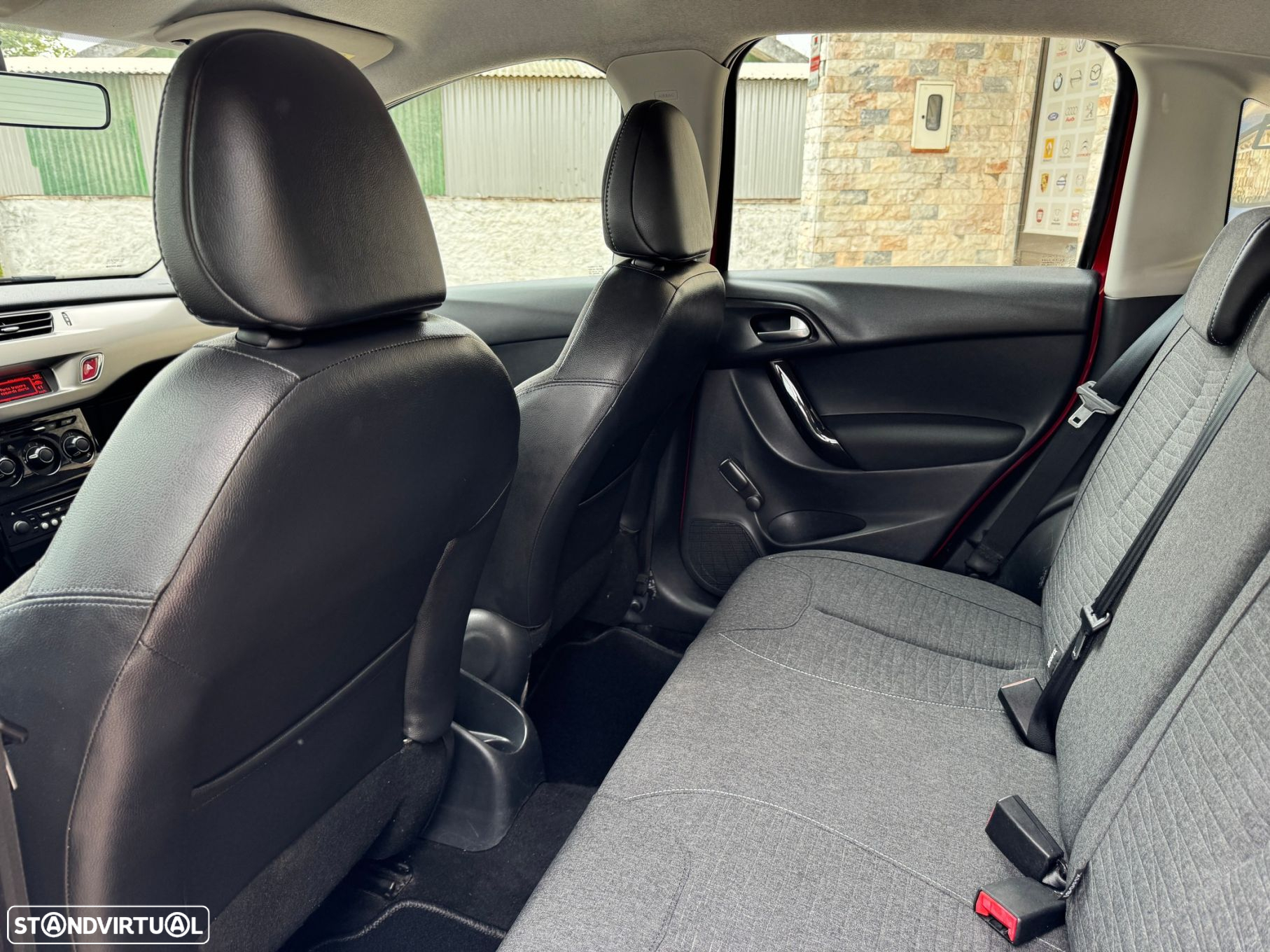 Citroën C3 1.0 PureTech Attraction - 13
