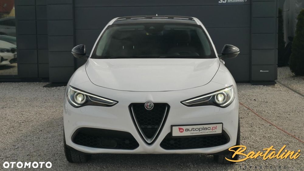 Alfa Romeo Stelvio - 3