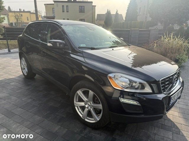 Volvo XC 60 D5 AWD Momentum - 3