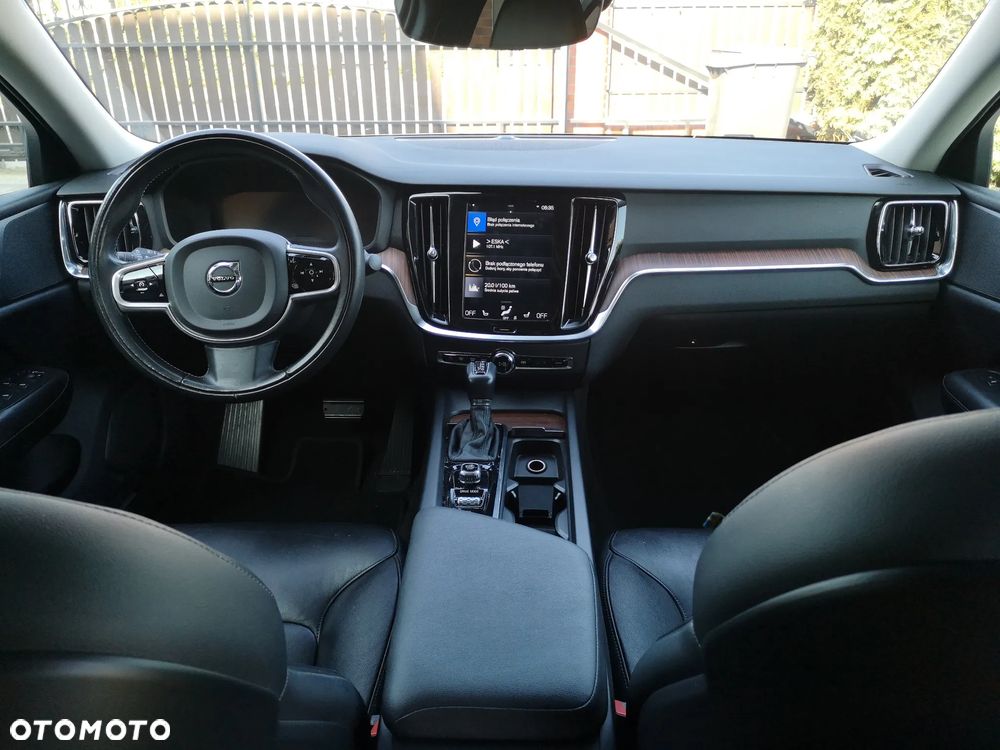 Volvo S60 T5 Momentum Pro - 8