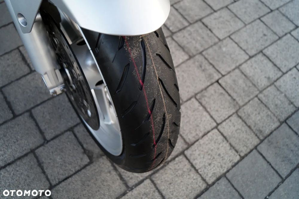 Suzuki SV - 13