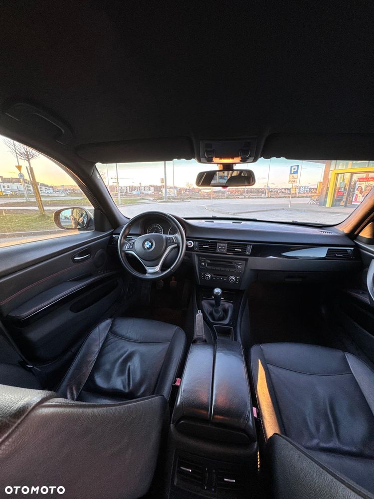 BMW Seria 3 320d - 19
