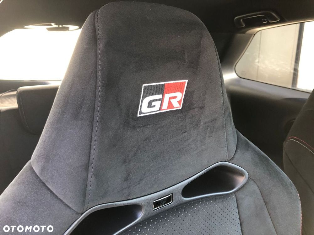 Toyota Yaris 1.8 GRMN - 32