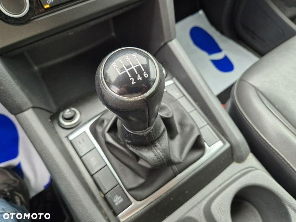 Volkswagen Amarok - 23
