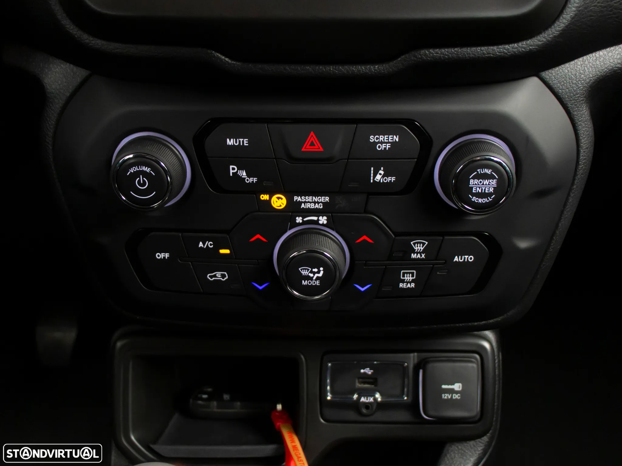 Jeep Renegade 1.0 T Limited - 31