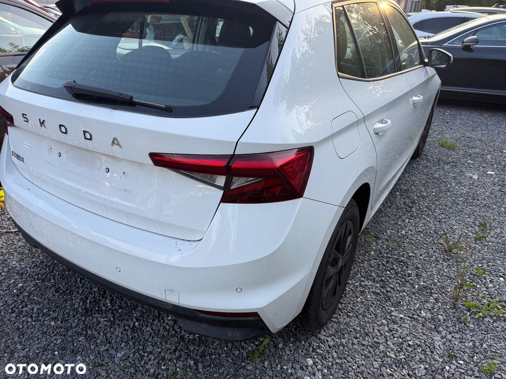 Skoda Fabia 1.0 TSI Selection DSG - 5