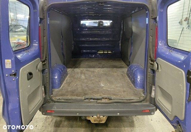 Renault Trafic - 10