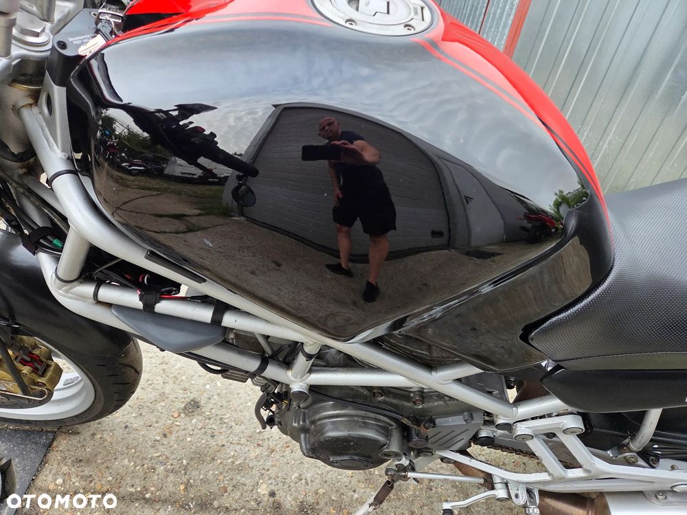 Ducati Monster - 23