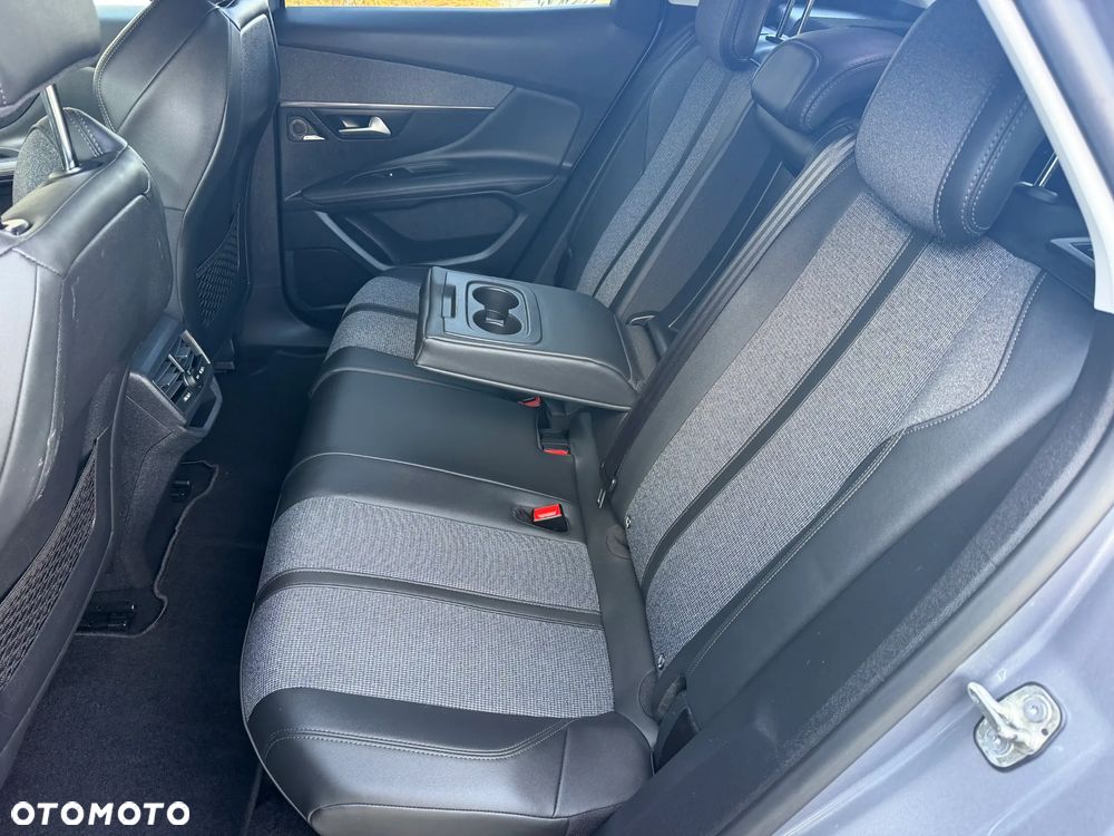 Peugeot 3008 - 17