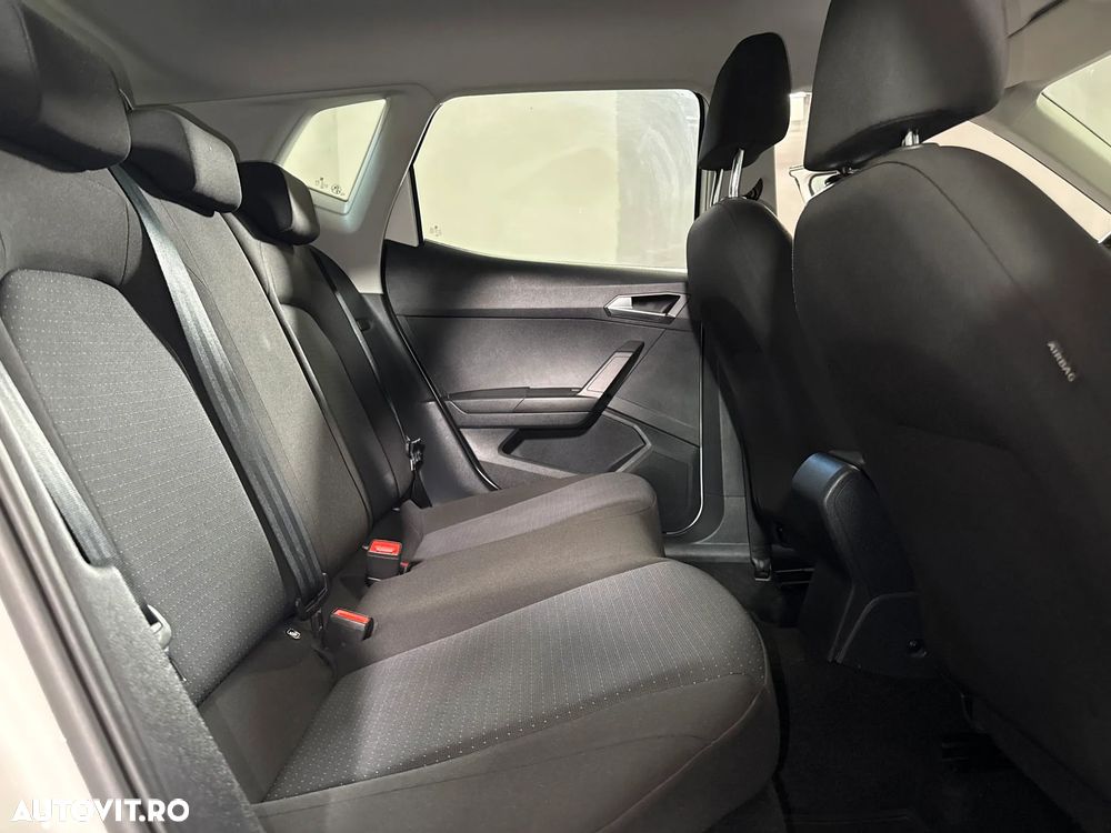 Seat Arona - 12