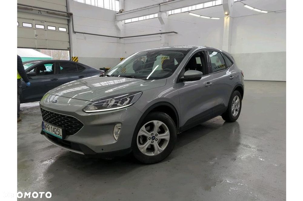 Ford Kuga - 1