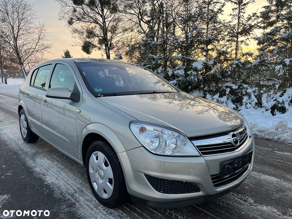 Opel Astra 1.6 Innovation - 1