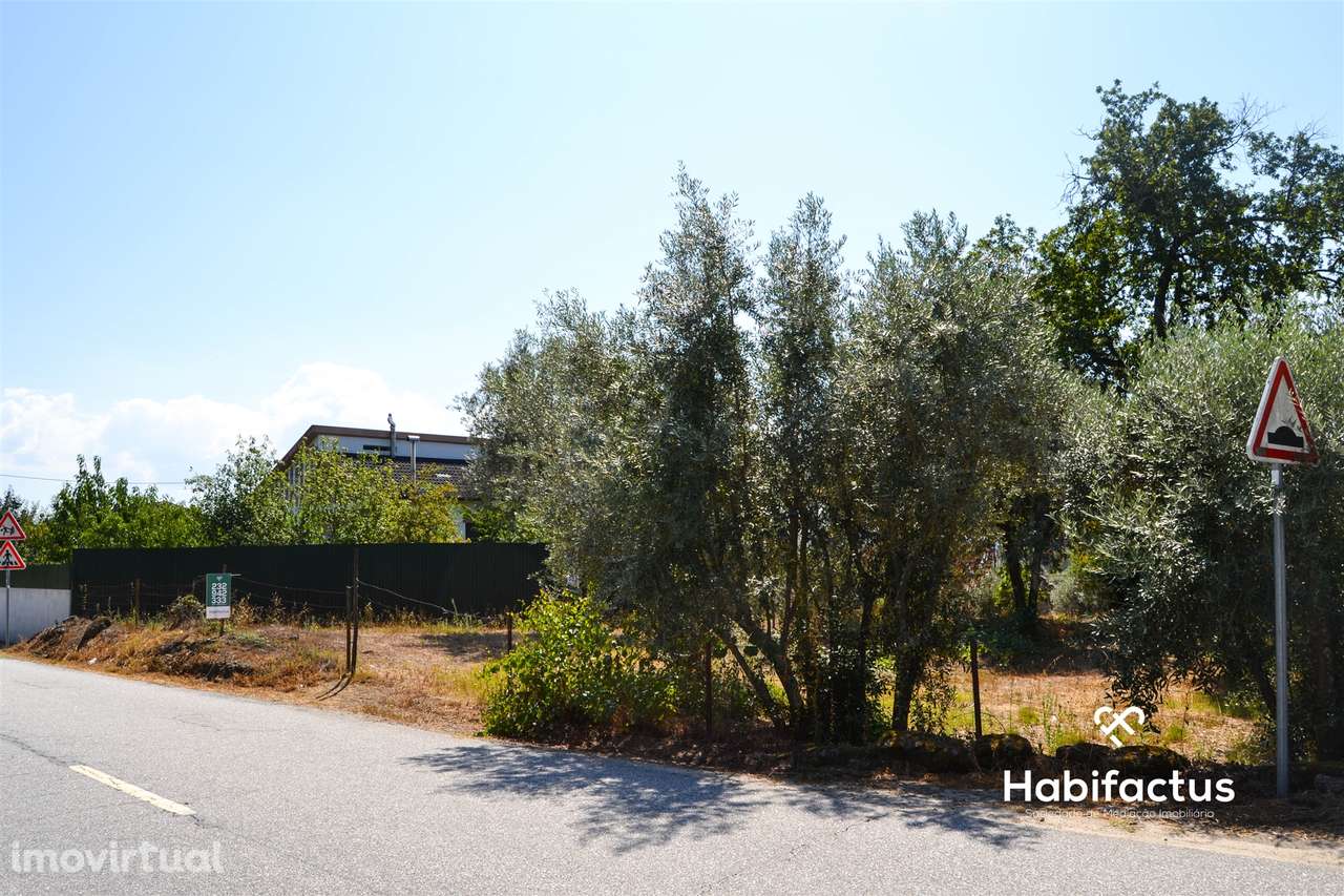 Terreno com viabilidade de construção em Vale Madeiros - Nelas - Grande imagem: 2/5