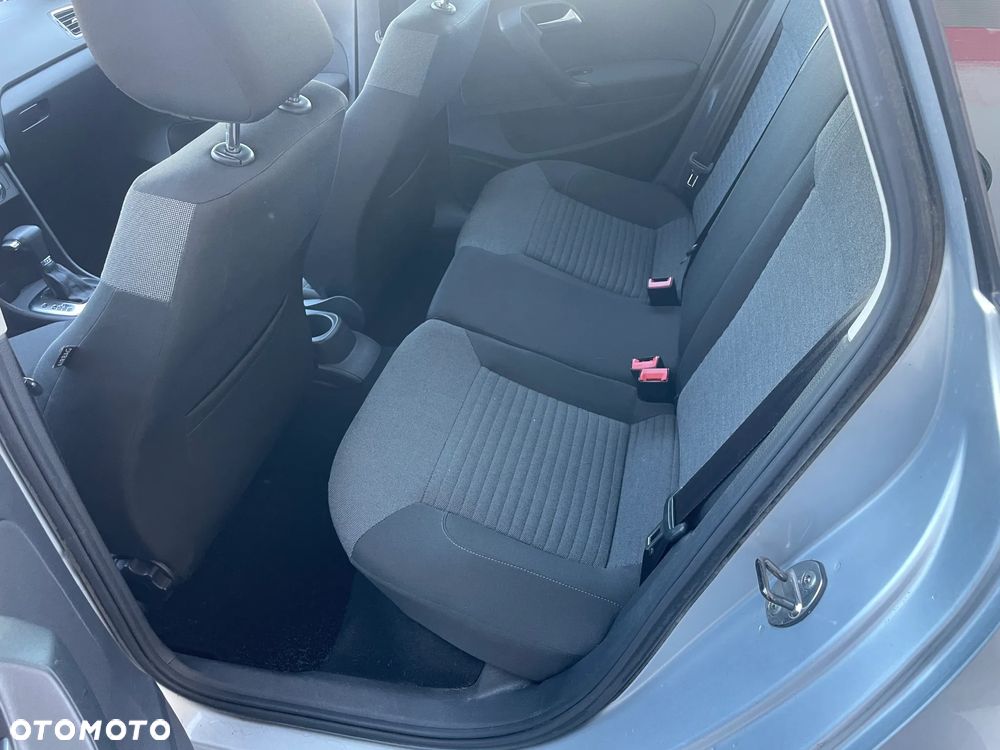 Volkswagen Polo 1.4 DSG Team - 12