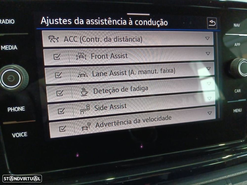 VW T-Roc 1.5 TSI R-Line DSG - 20