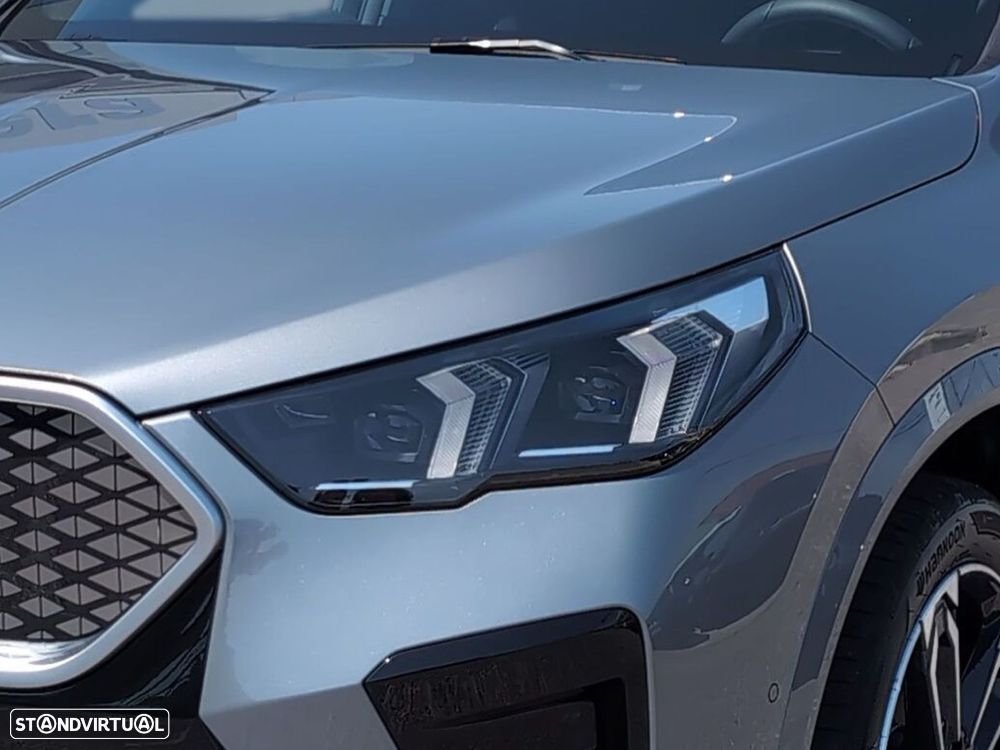 BMW iX2 eDrive20 Pack Desportivo M - 3