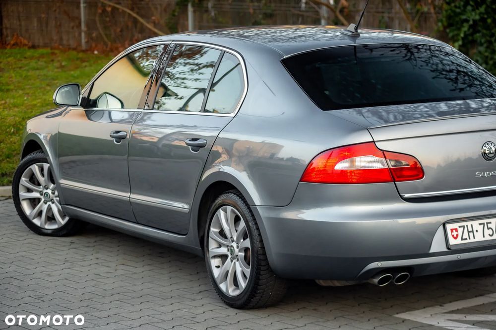 Skoda Superb 3.6 FSI 4x4 Elegance DSG - 9
