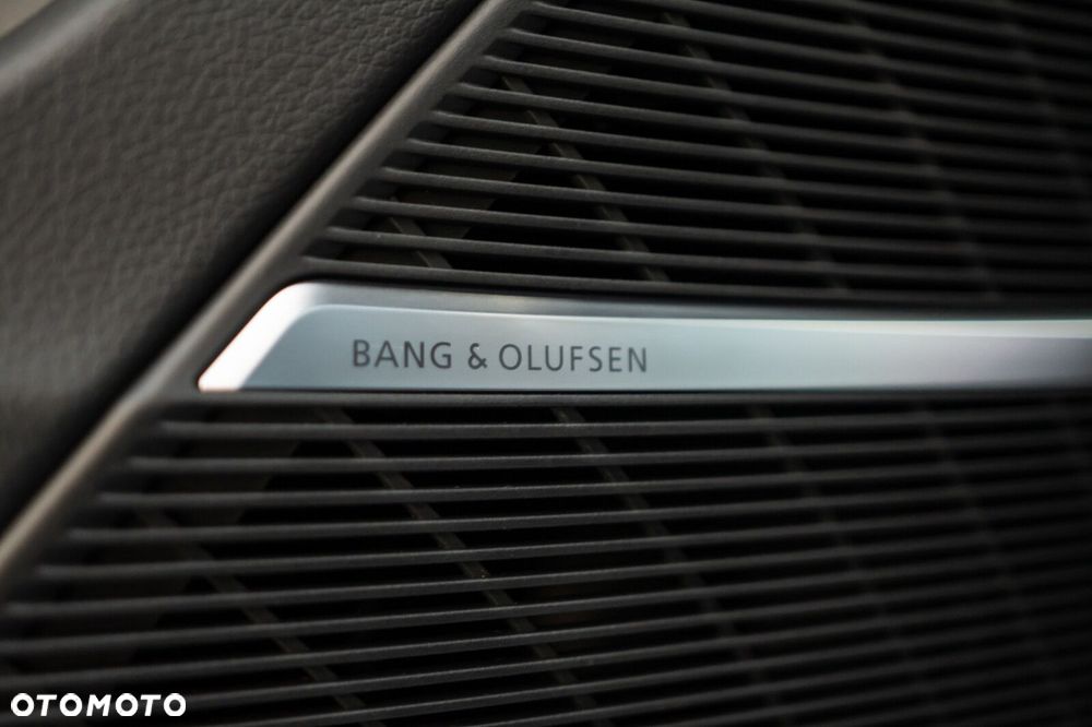 Audi RS Q8 - 17