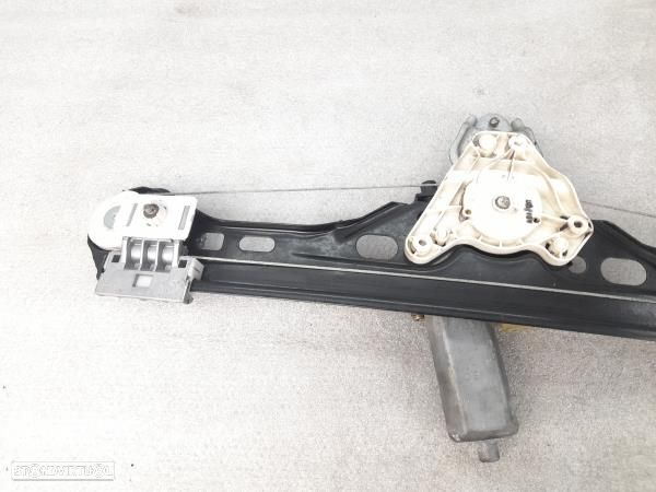 Elevador Tras Dto  Mercedes-Benz C-Class (W203) - 3
