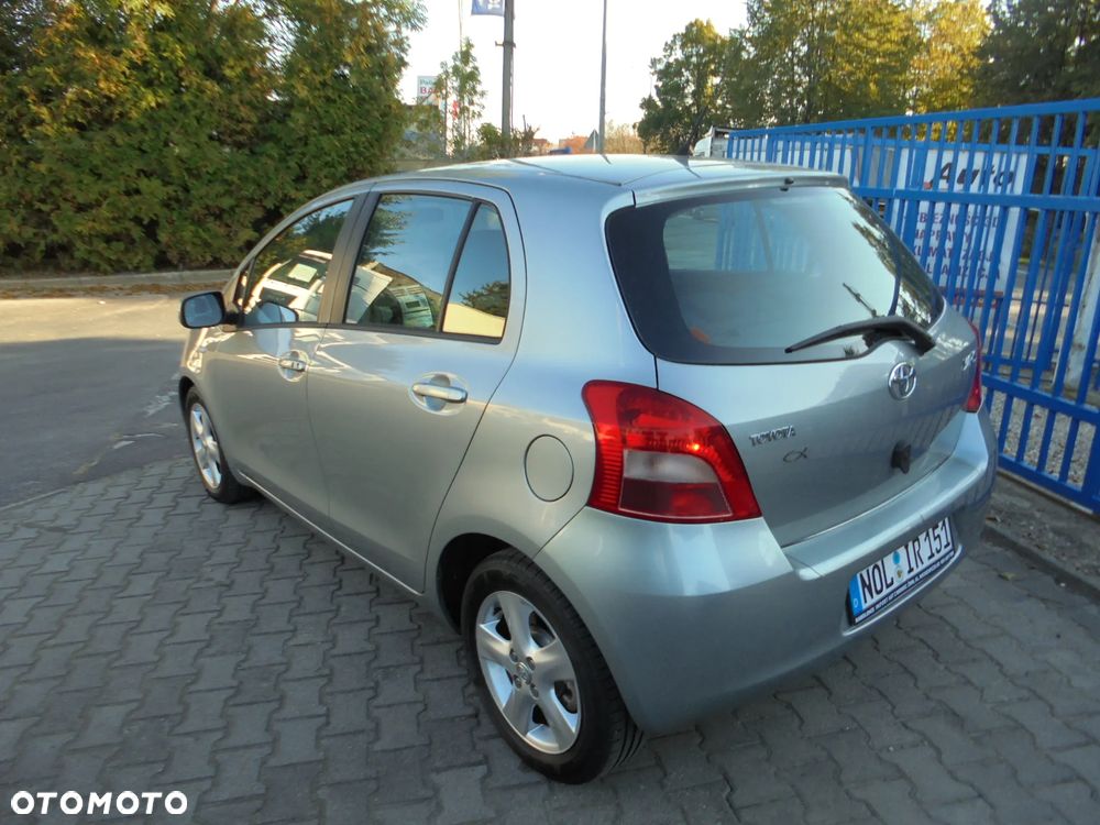 Toyota Yaris 1.3 VVT-i Travel - 3