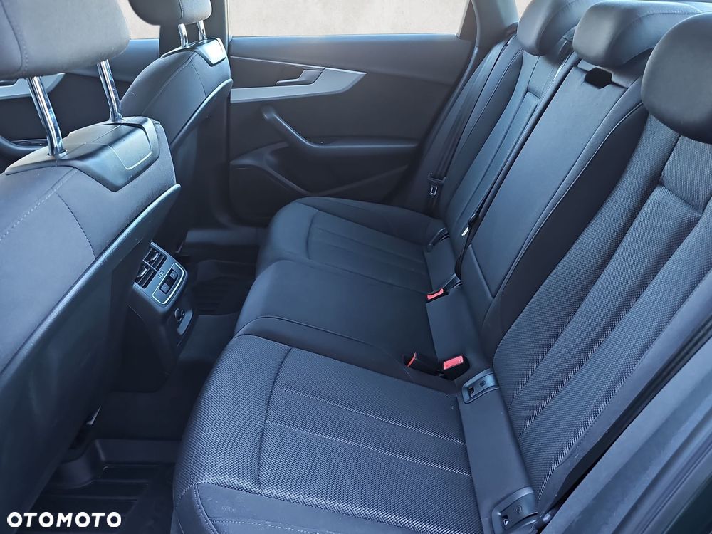 Audi A4 Limousine - 24