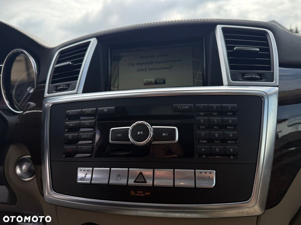 Mercedes-Benz GL - 25