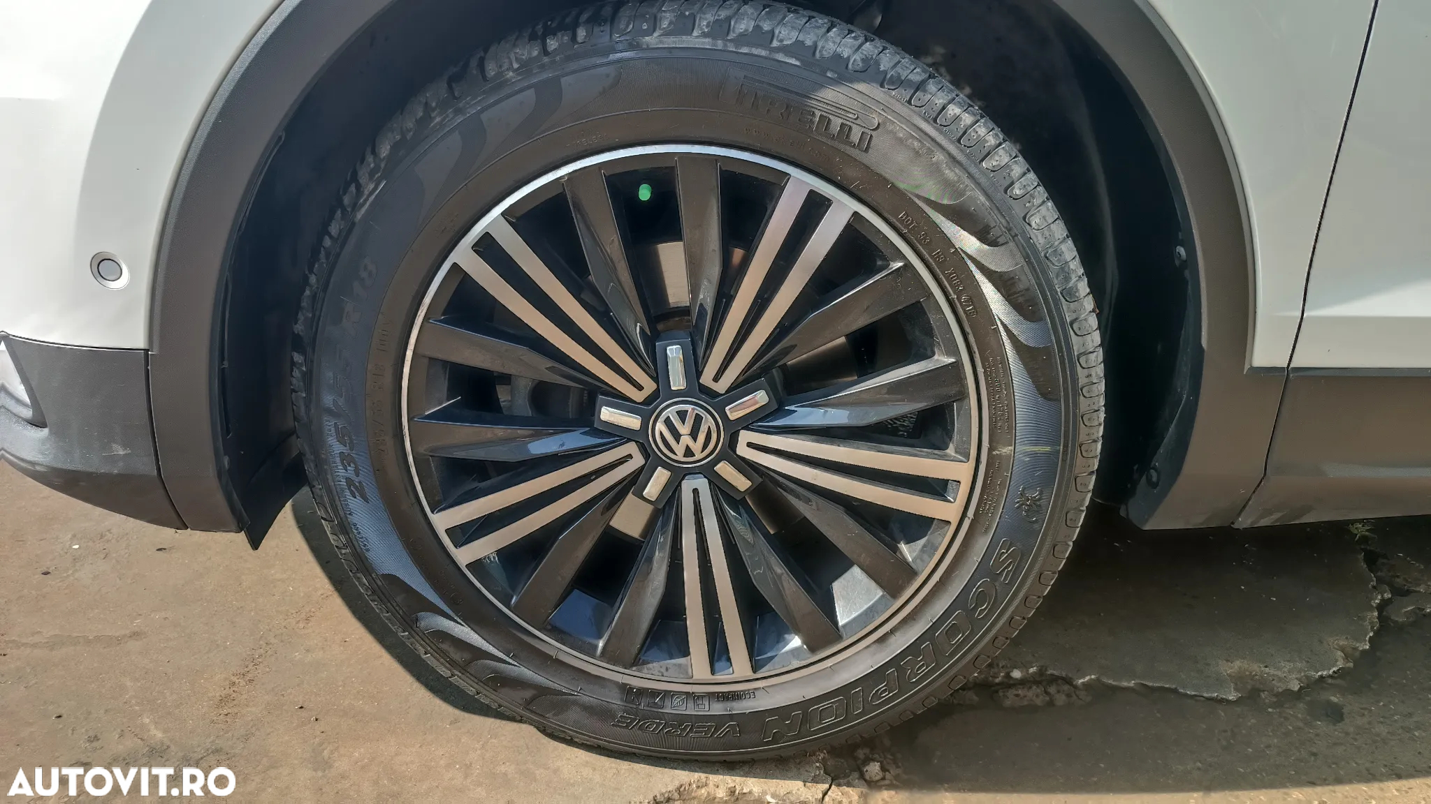 Volkswagen Tiguan 2.0 TDI DPF DSG 4Mot Highline - 11