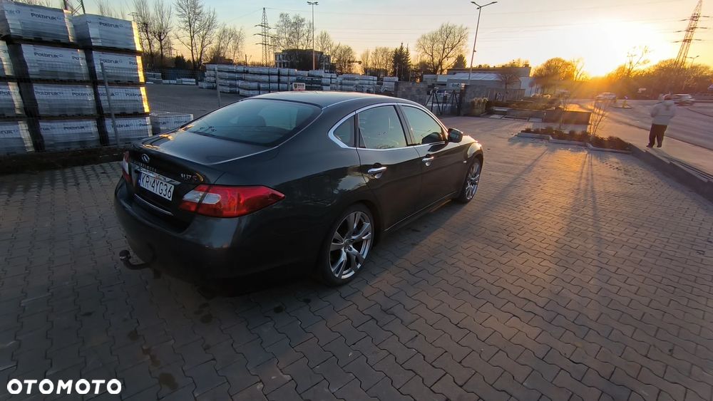 Infiniti M M37 S - 16