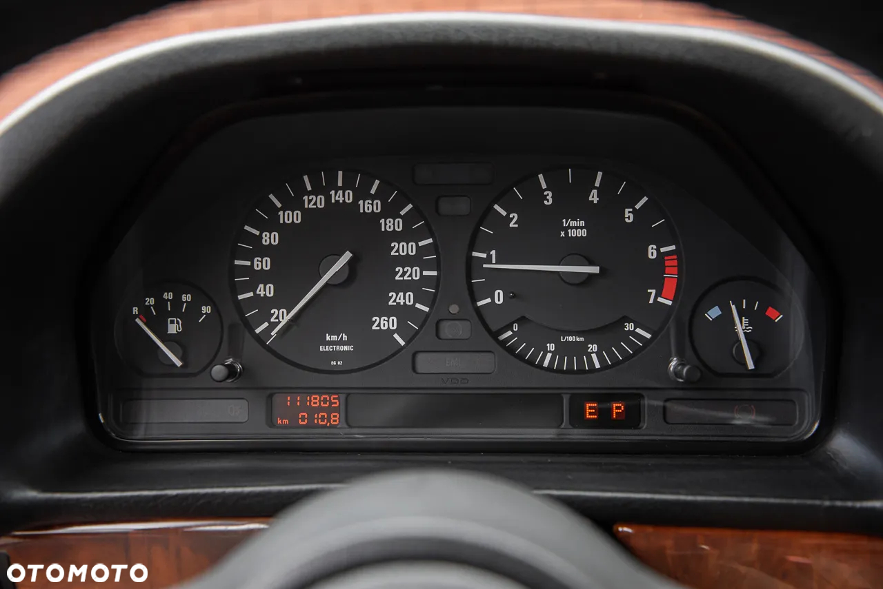 BMW Seria 7 - 20