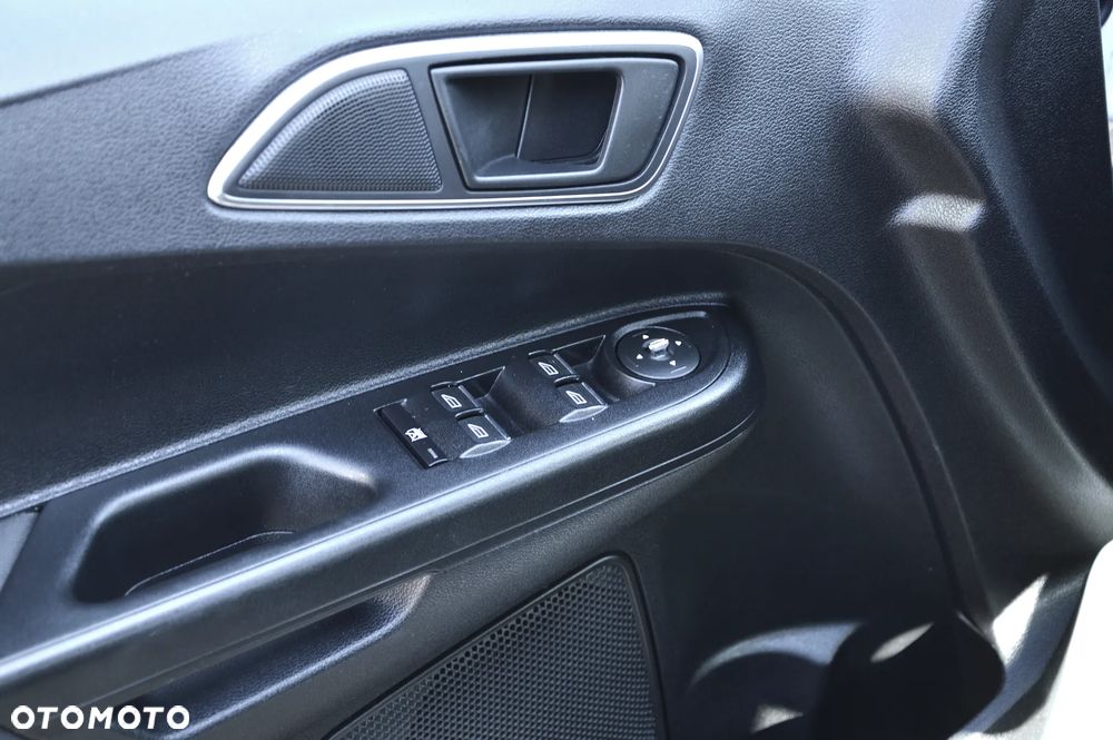 Ford B-MAX 1.4 Ambiente - 9