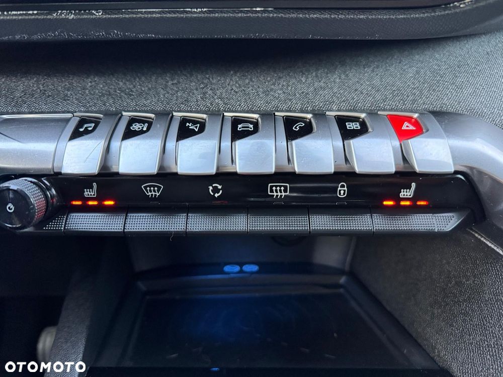 Peugeot 5008 BlueHDi 130 Allure - 28