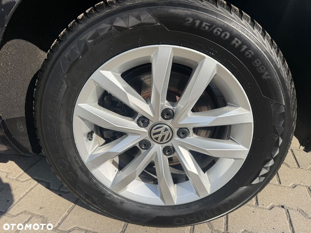 Volkswagen Passat 1.6 TDI SCR DSG Comfortline - 10