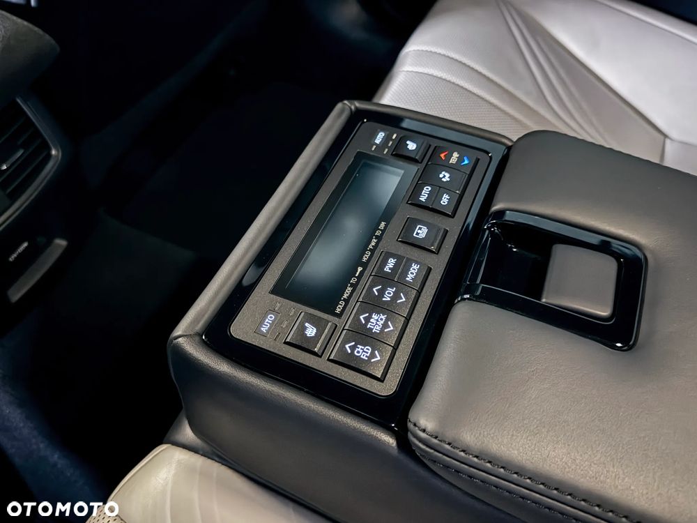 Lexus GS F - 31