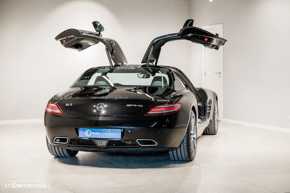 Mercedes-Benz SLS 63 AMG - 23