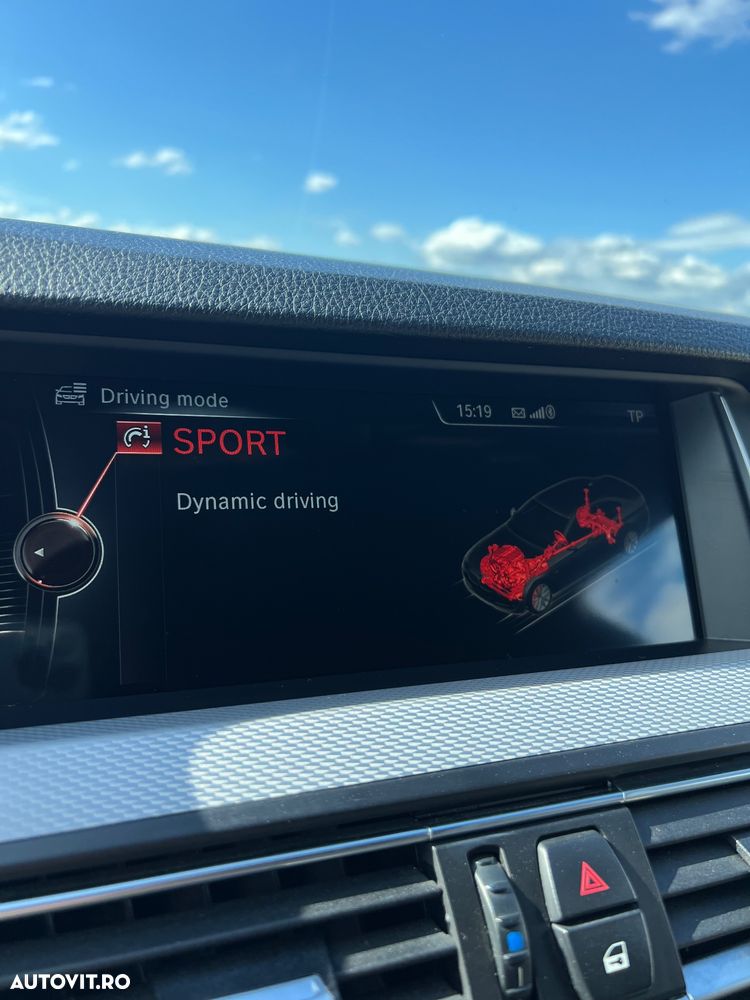 BMW Seria 5 525d xDrive AT - 16