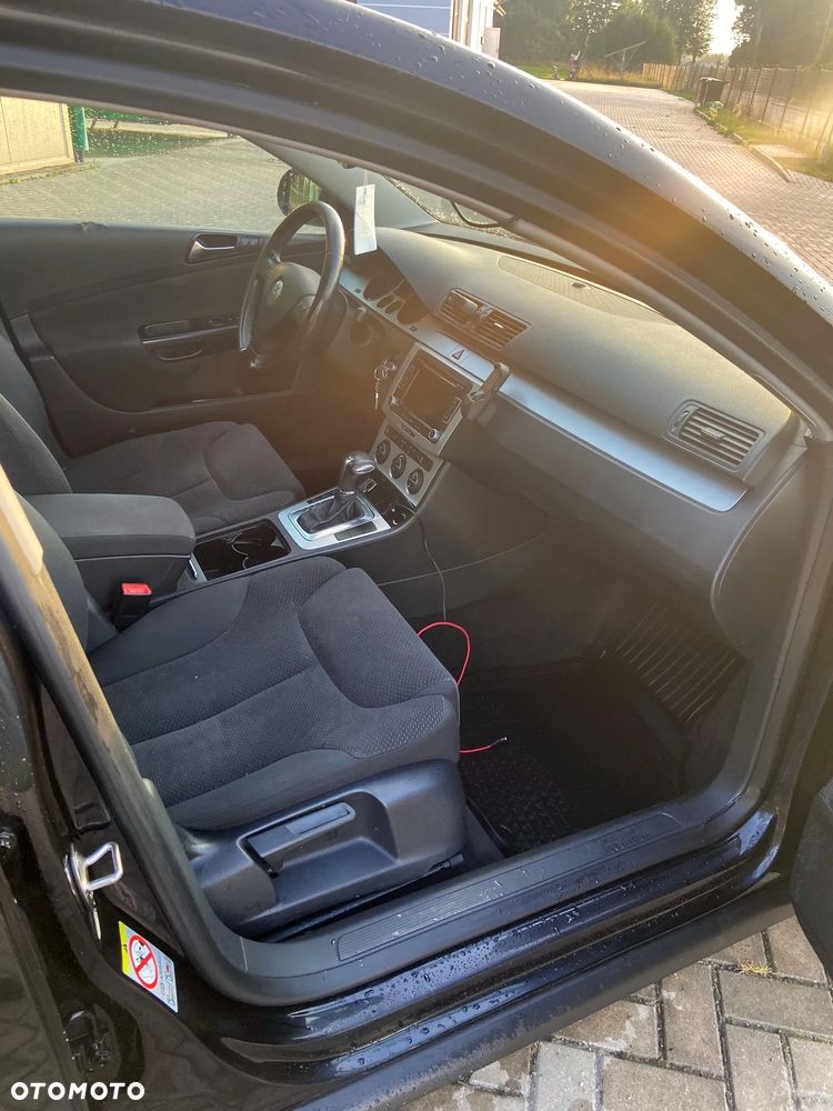 Volkswagen Passat 2.0 TDI Comfortline DSG - 6