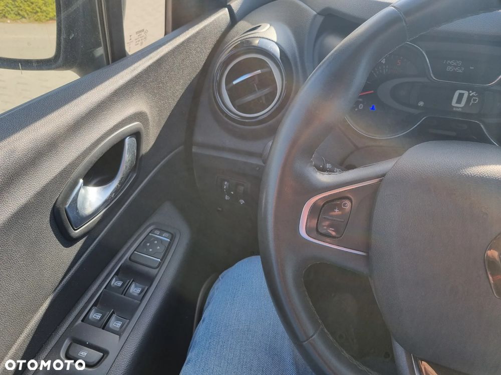 Renault Captur 1.5 dCi Energy Intens EDC EU6 - 18