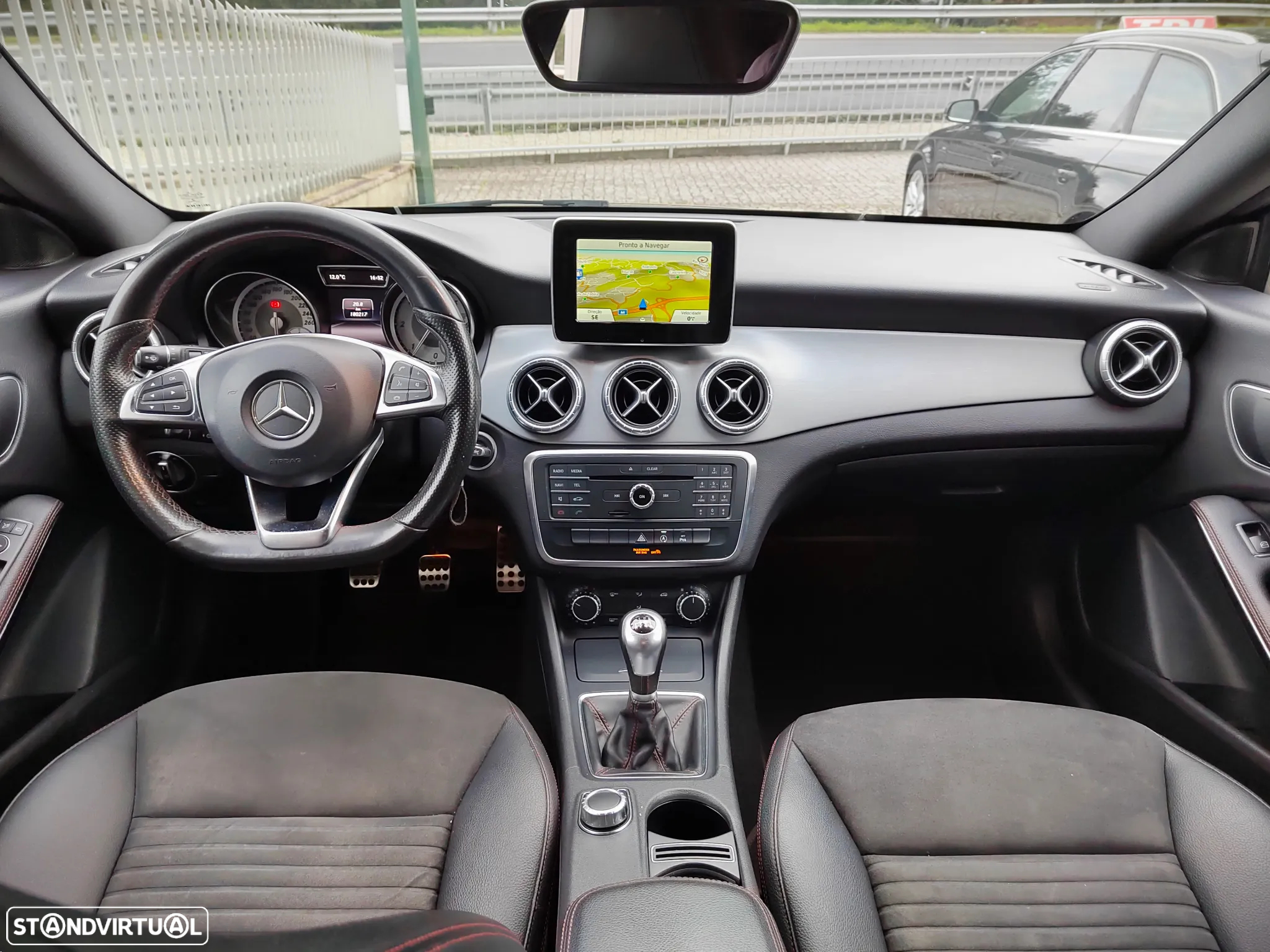 Mercedes-Benz CLA 200 d Shooting Brake AMG Line - 7