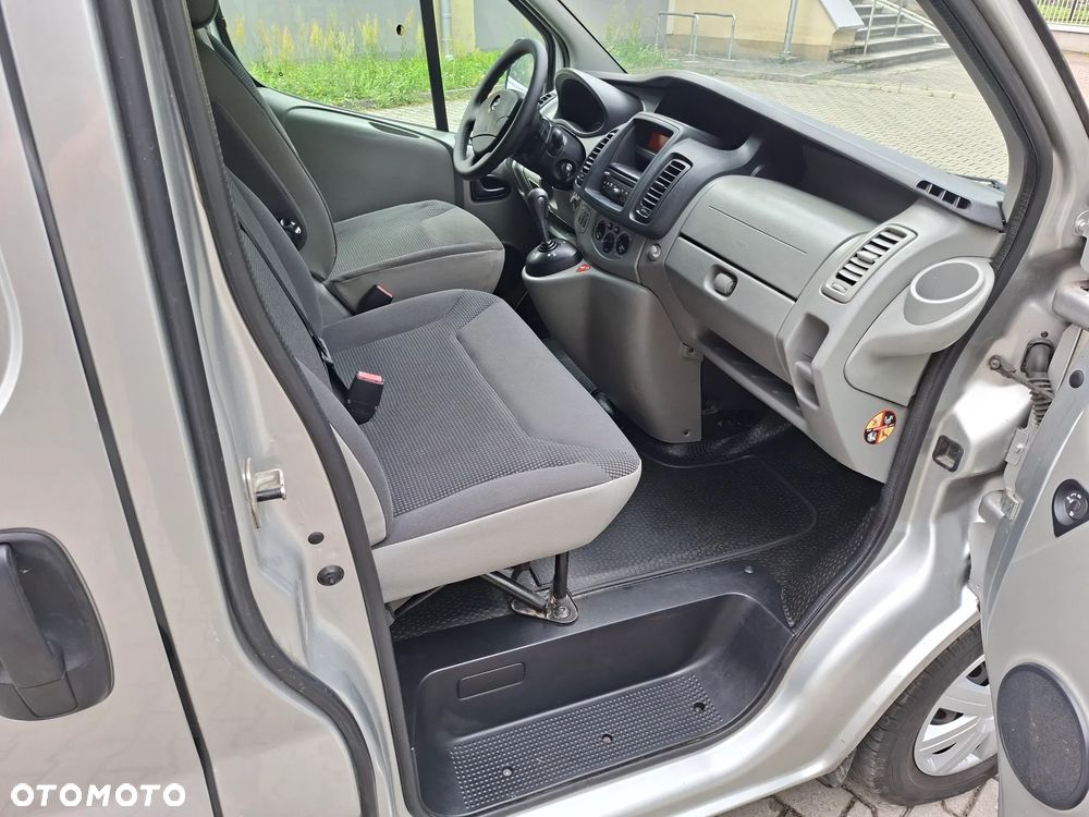 Opel Vivaro - 19